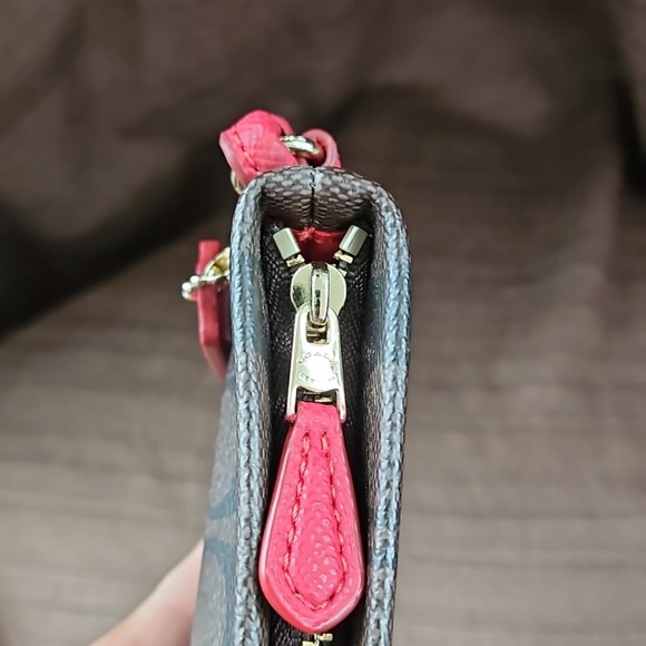 Coach Signature C Coated Canvas & Leather Large Zip Wristlet In Brown & Fuchsia - Picture 9 of 13